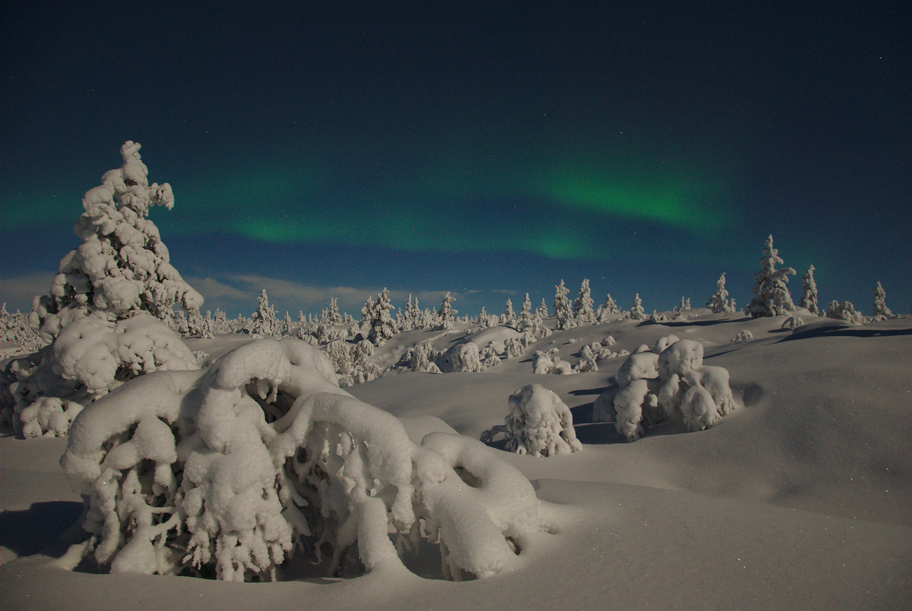 Full Moon & Northern Lights Full Moon and Northern Lights